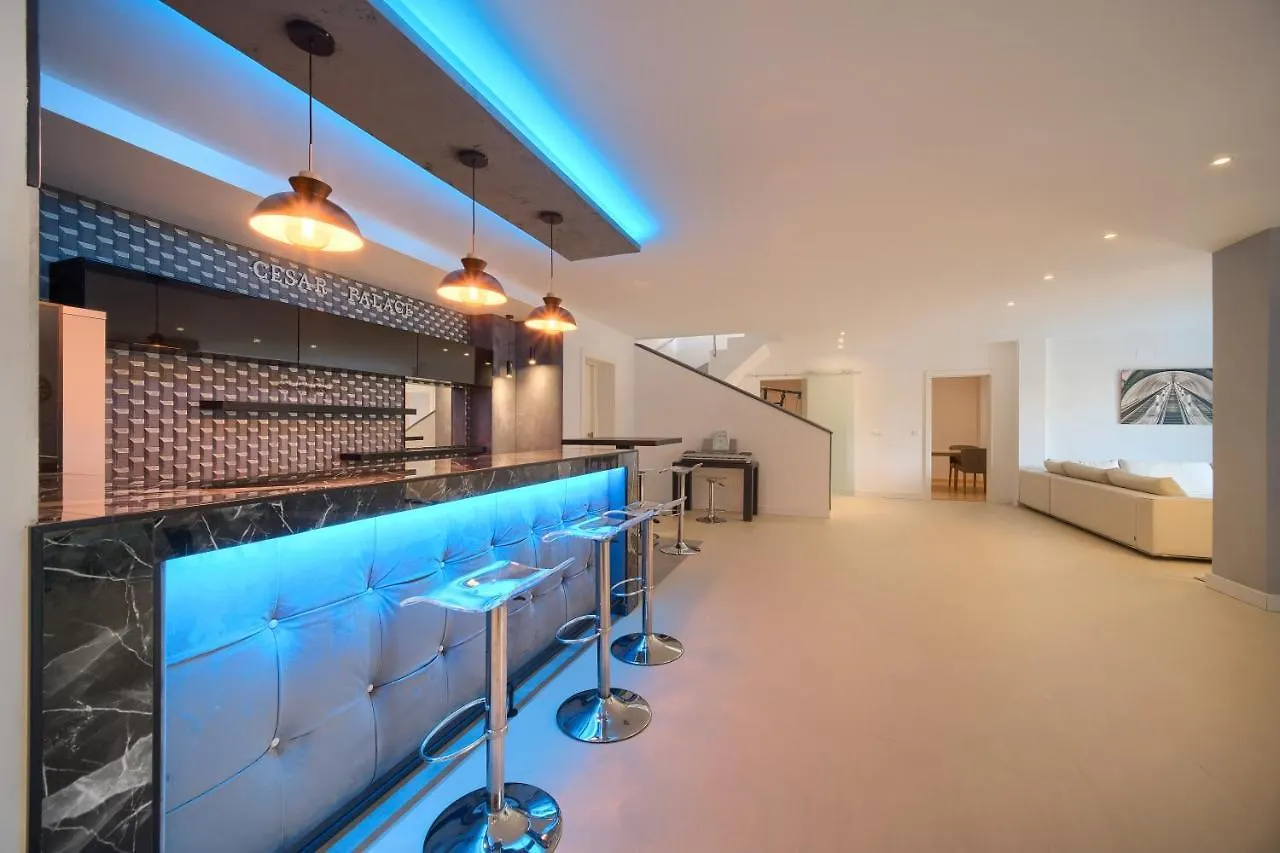 Villa Uno Sitio de Calahonda 0*,  스페인